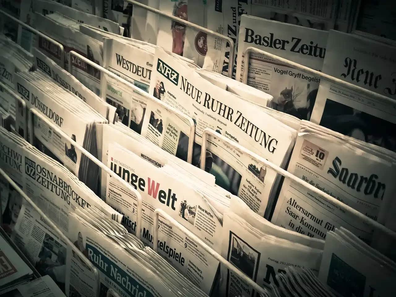 Zeitungsartikel Symbolbild